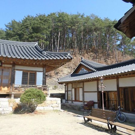 Ongye Jongtaek Hotel Андонг Екстериор снимка