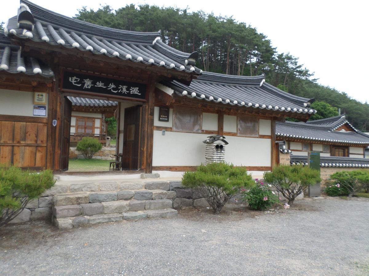 Ongye Jongtaek Hotel Андонг Екстериор снимка