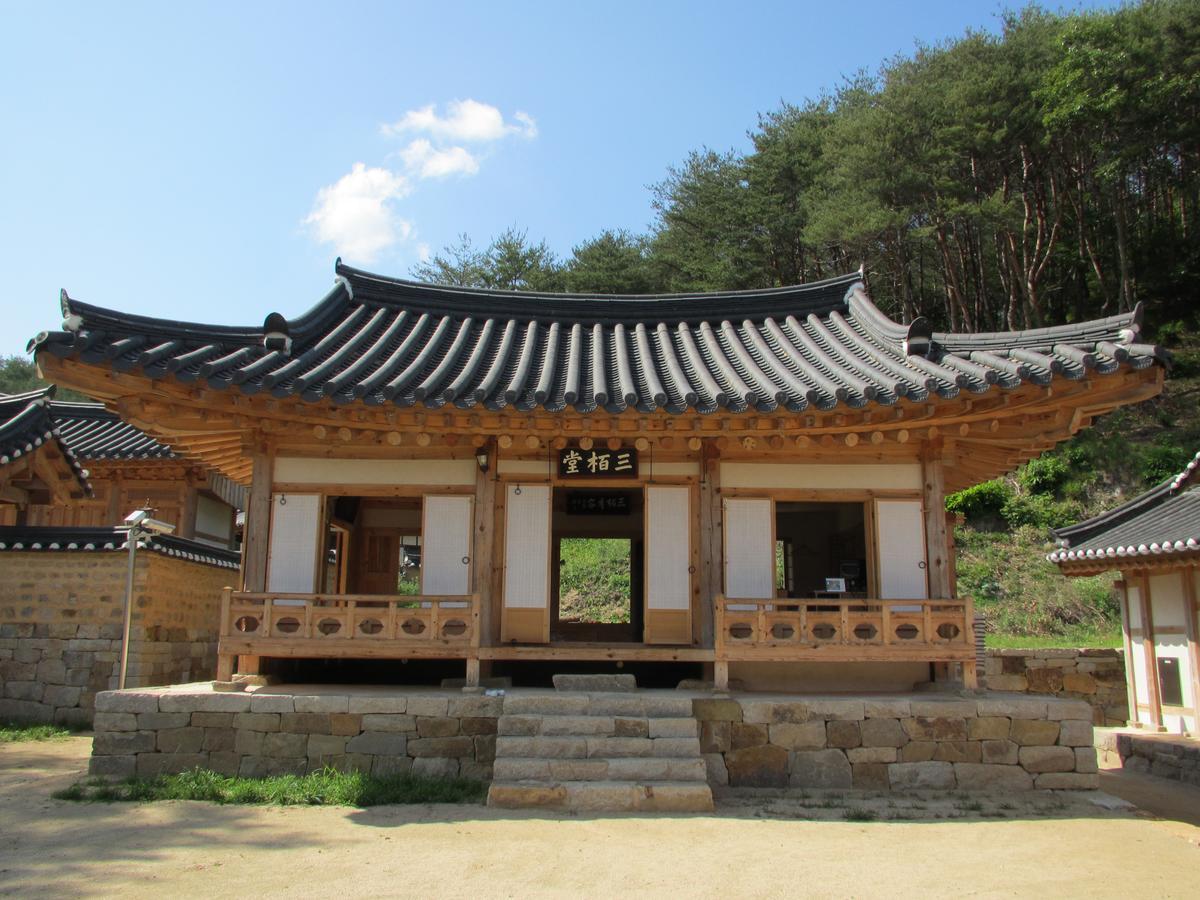 Ongye Jongtaek Hotel Андонг Екстериор снимка