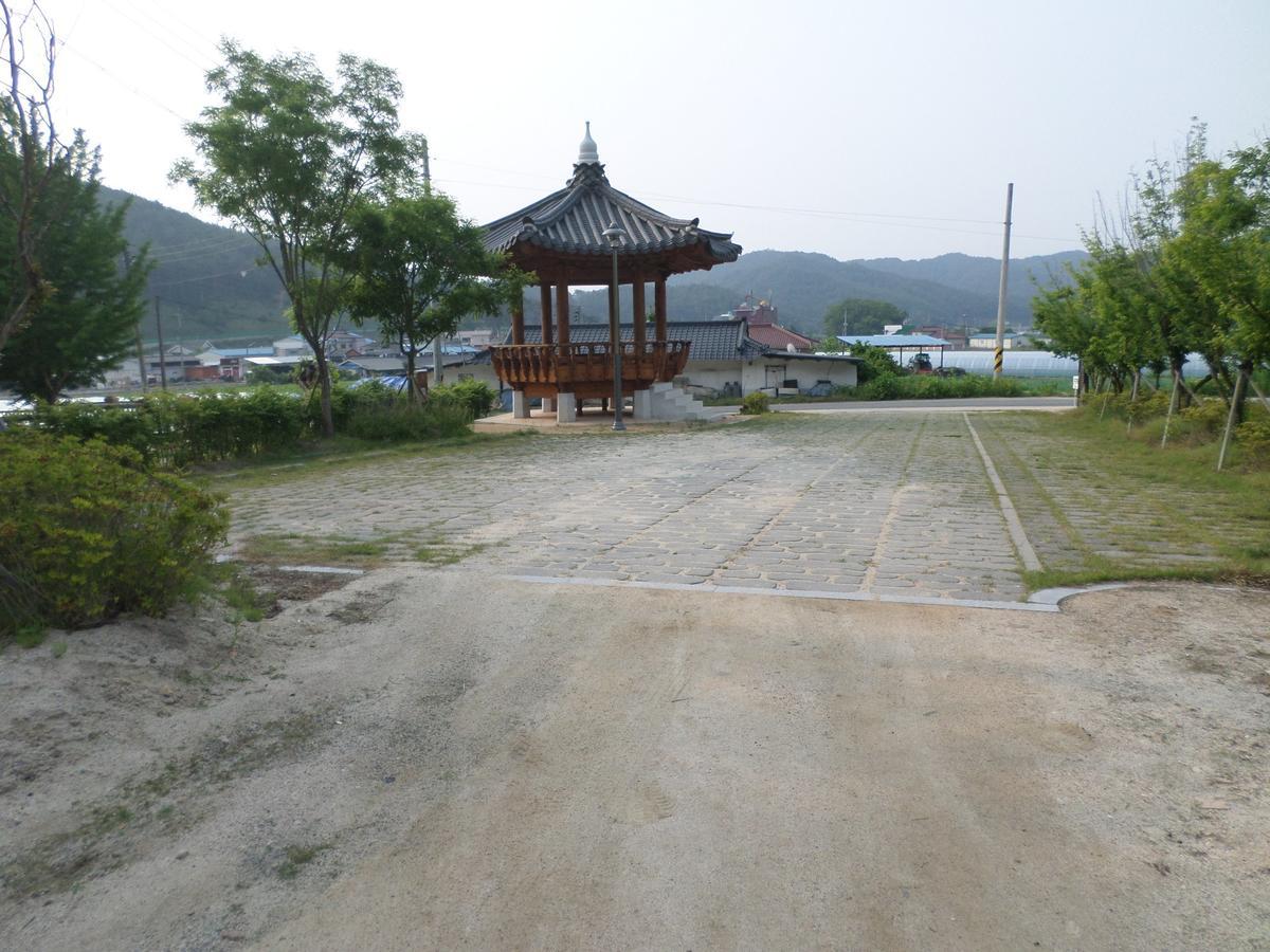 Ongye Jongtaek Hotel Андонг Екстериор снимка