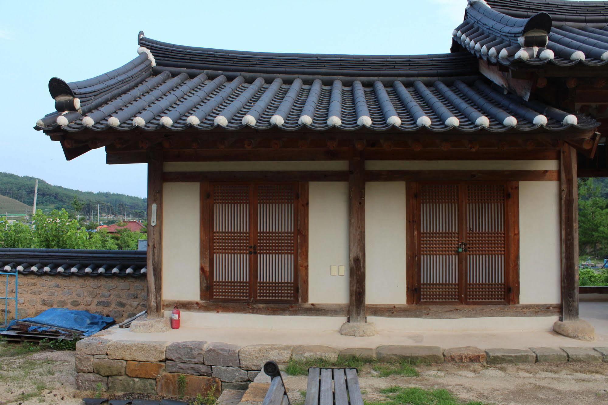 Ongye Jongtaek Hotel Андонг Екстериор снимка