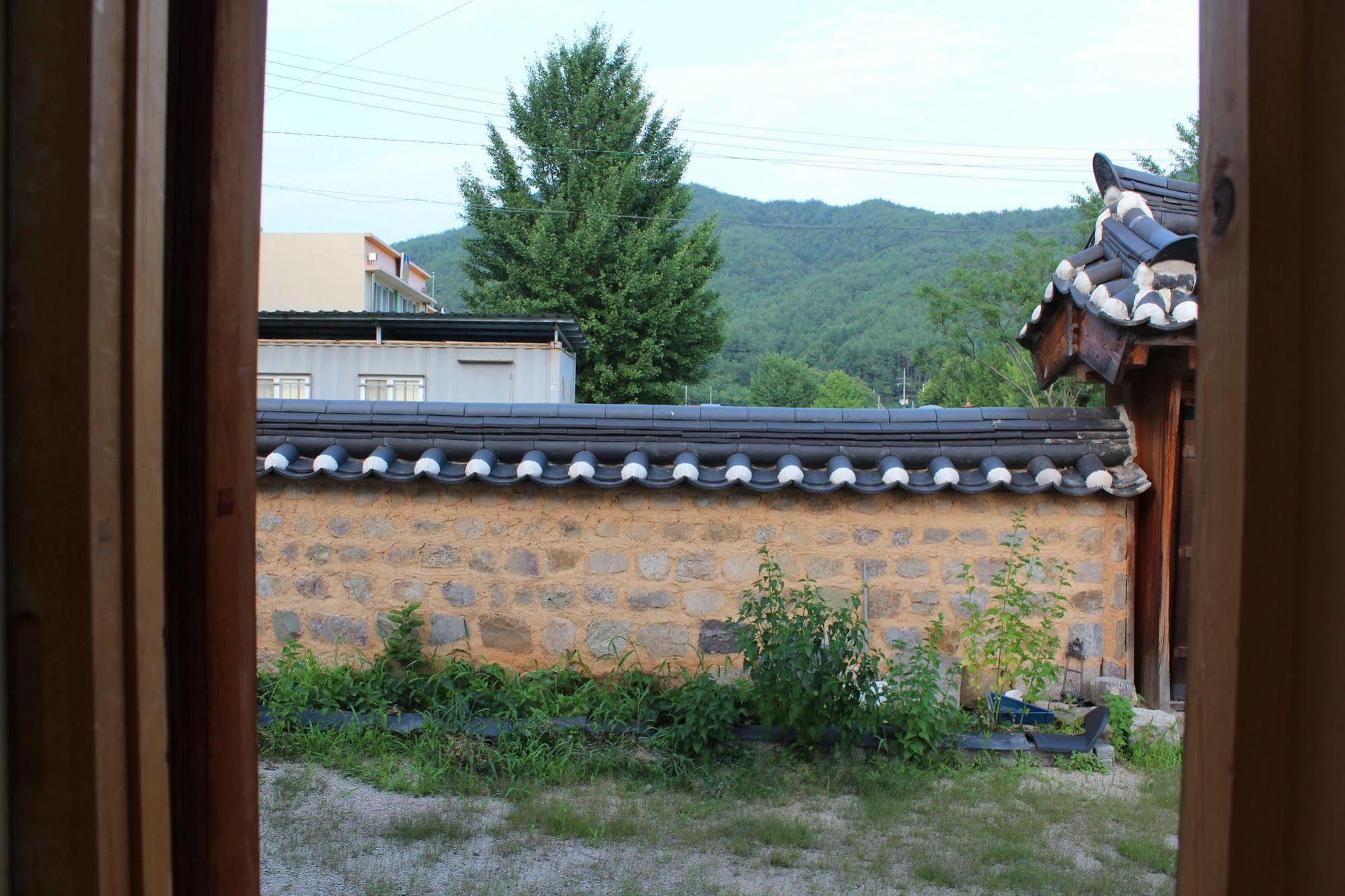 Ongye Jongtaek Hotel Андонг Екстериор снимка