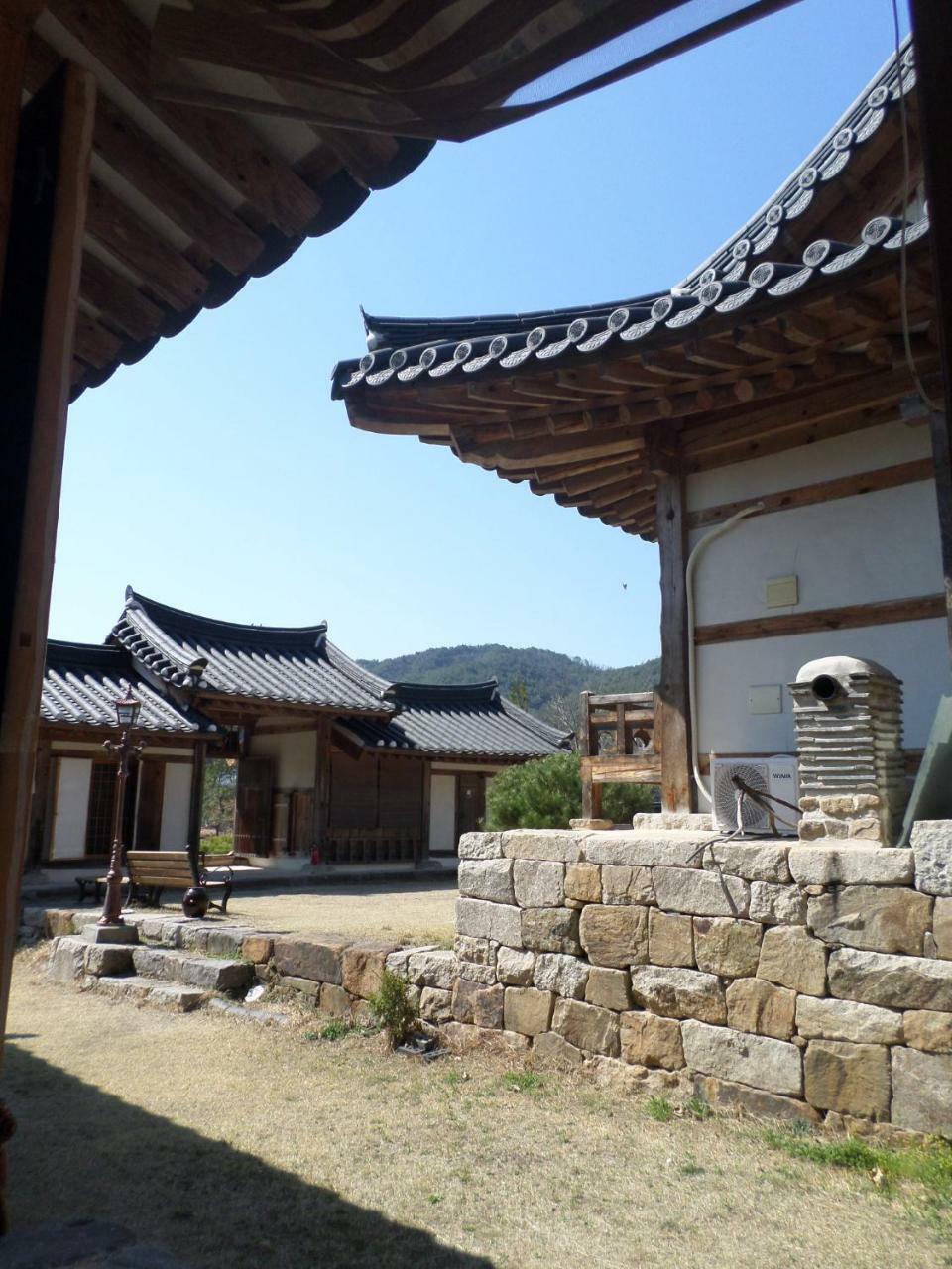Ongye Jongtaek Hotel Андонг Екстериор снимка